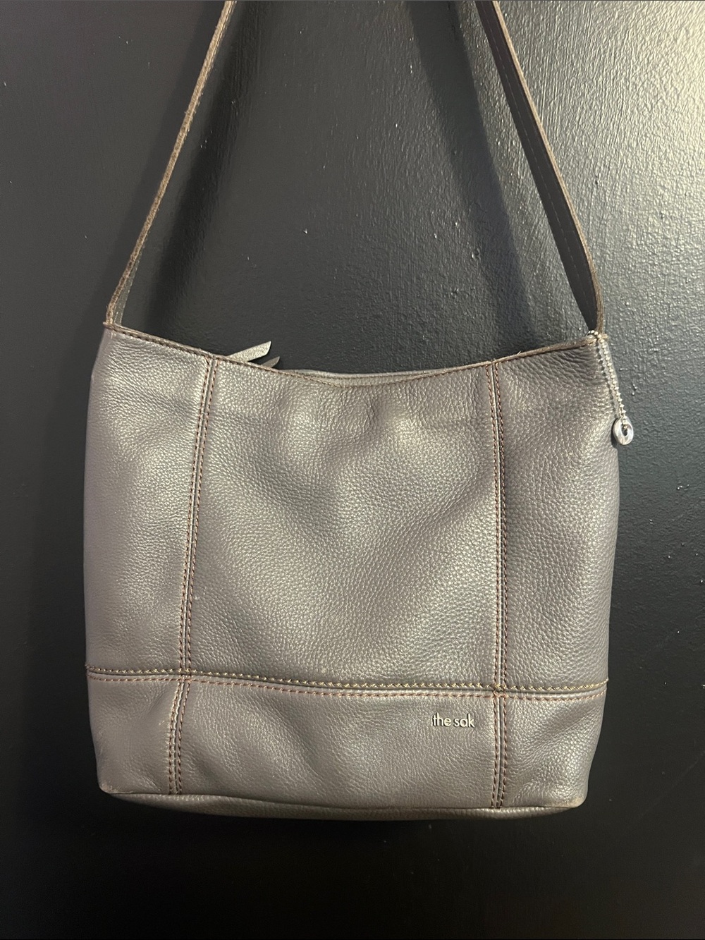 Vintage The Sak Pebbled Leather Shoulder Bag in Pewter Grey - Picture 2 of 4